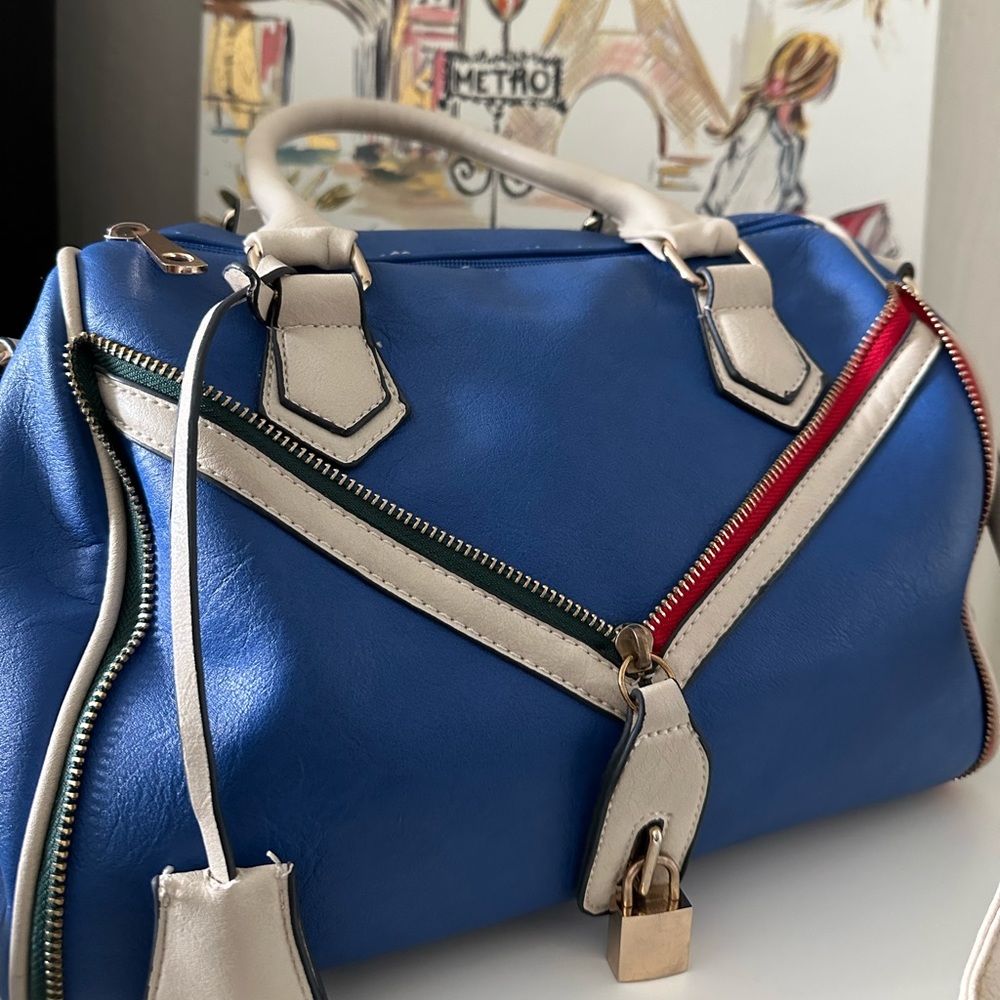 Croosbody bag and shoulder bag